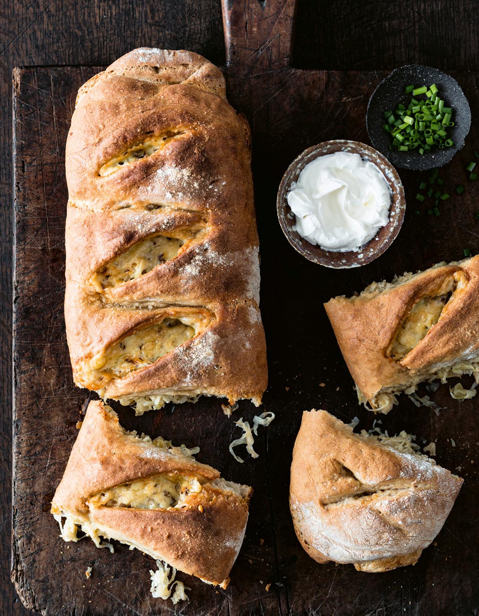 Sächsisches Handbrot mit Kraut und Käse